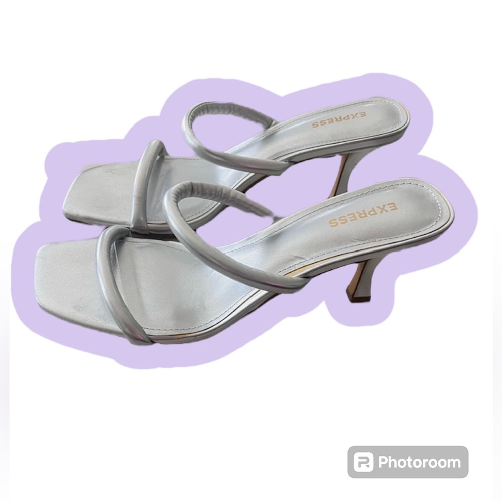 Silver Express Kitten Heels Size 8